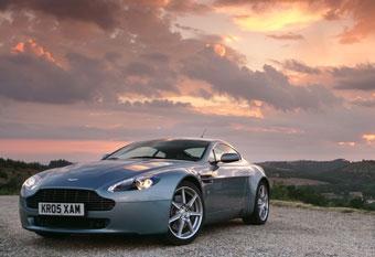 Фото Aston Martin