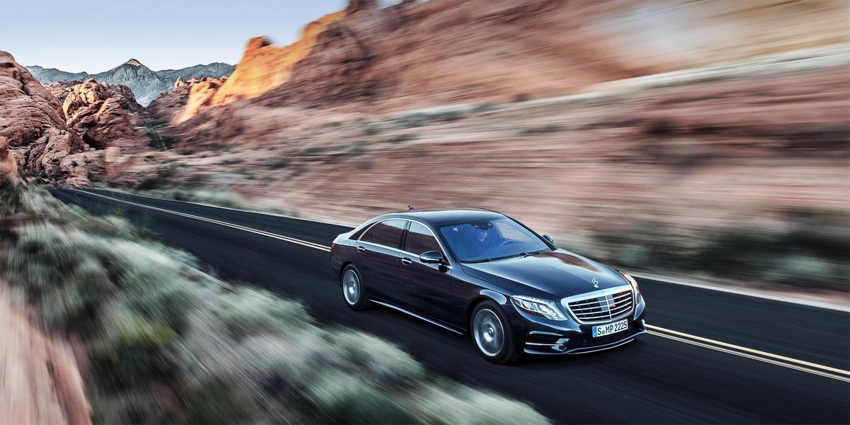 Фото автора и фирмы Mercedes-Benz