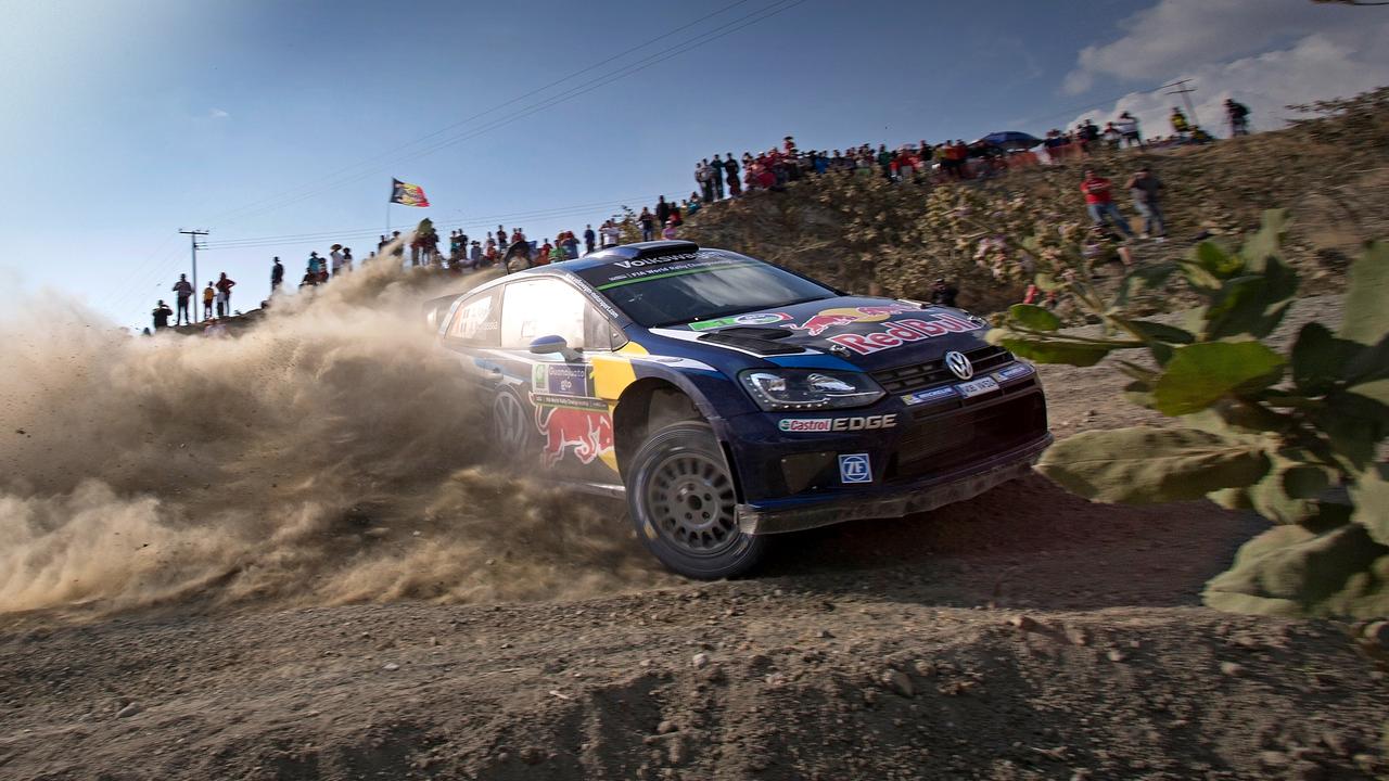 В одиночестве