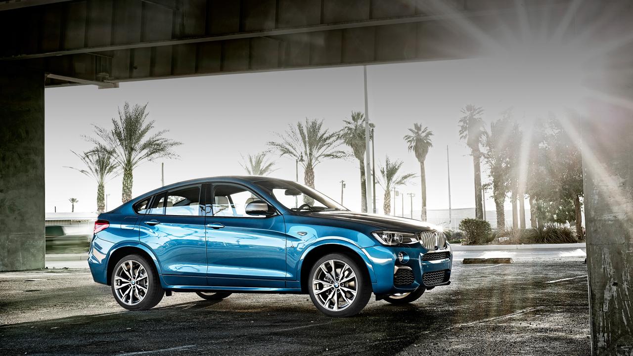 Не по погонам одет