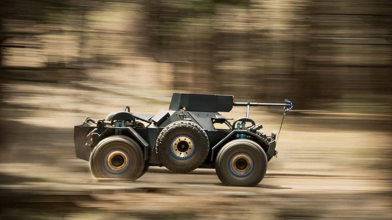 Молоко и броневик