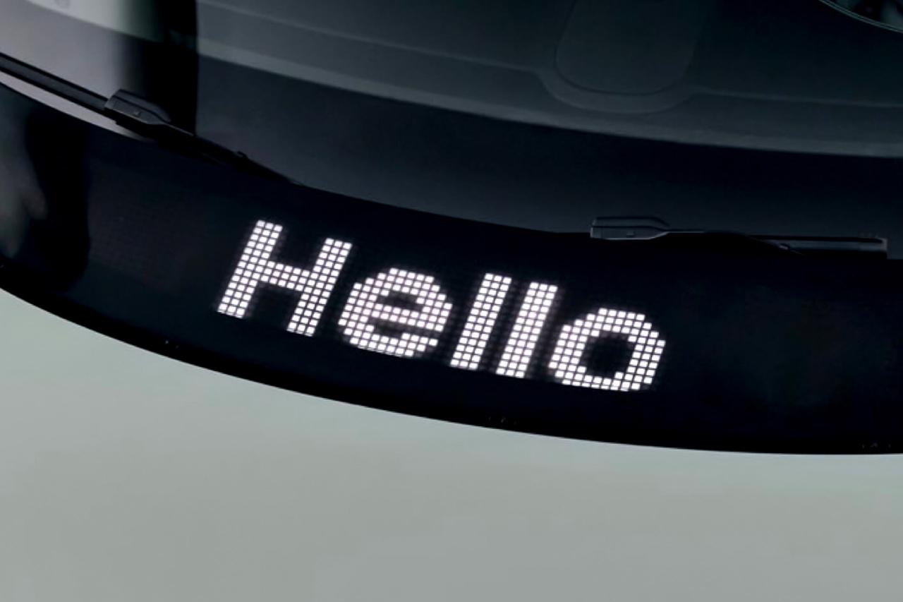 Видео: 600-сильный кроссовер Avatr 11 с экраном в капоте