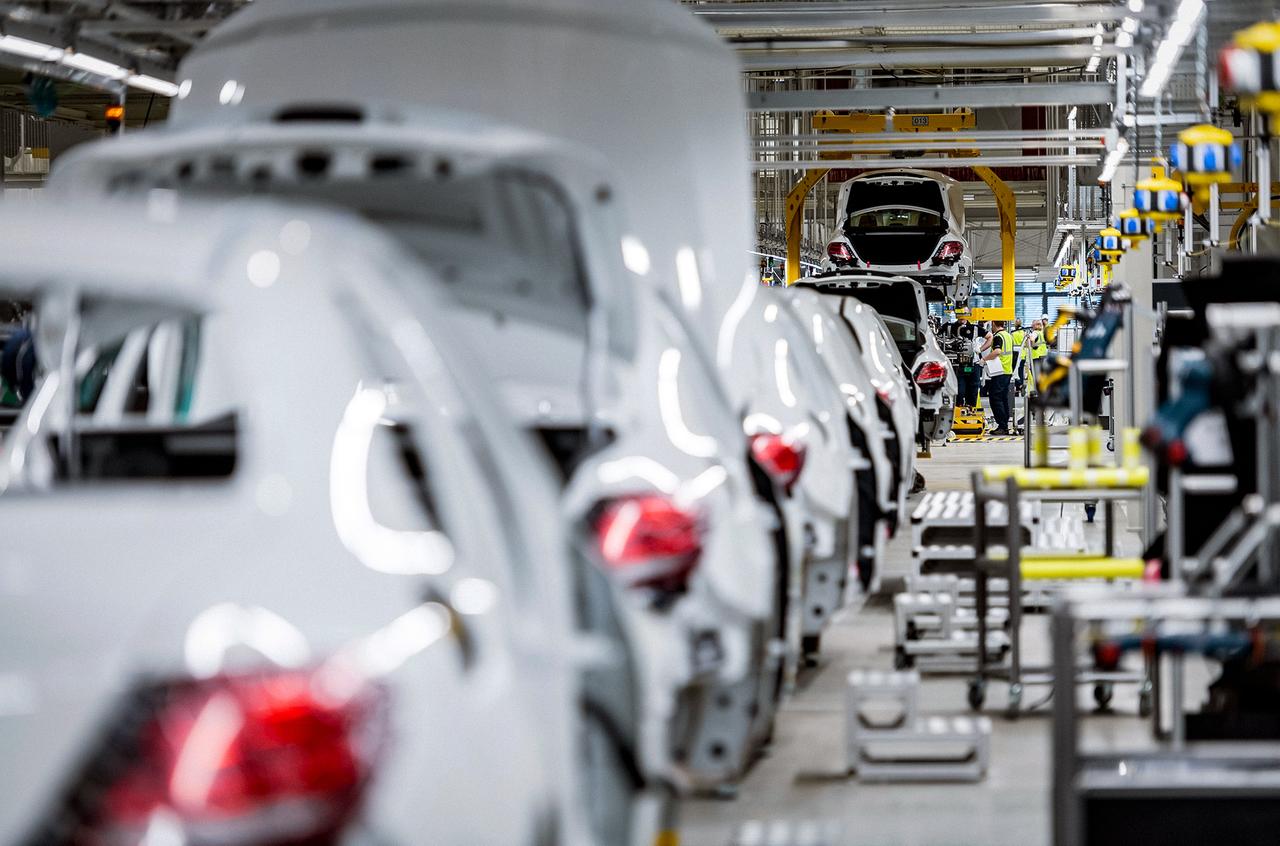 Завод Mercedes Benz в России. Архивное фото