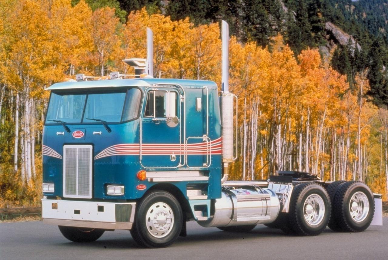 Peterbilt 362