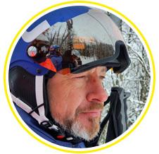 Горные лыжи в компании автогонщика и Mazda CX-30