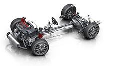 Конструктивно RS Q3 почти полностью повторяет хот-хэтч Audi RS3. Здесь тот же мотор, та же коробка передач и такая же система полного привода. Разница лишь в настройках.