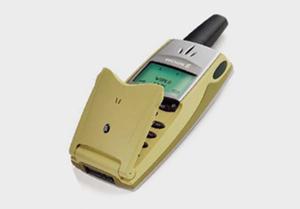 Первым мобильным гаджетом с поддержкой протокола Bluetooth стал Ericsson T36. Телефон вышел в 2000 году.