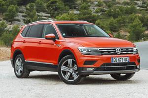 <mark>Так же, как обычный «Тигуан», версию Allspace можно будет заказать с «внедорожным» передним бампером, увеличивающим угол въезда.</mark>