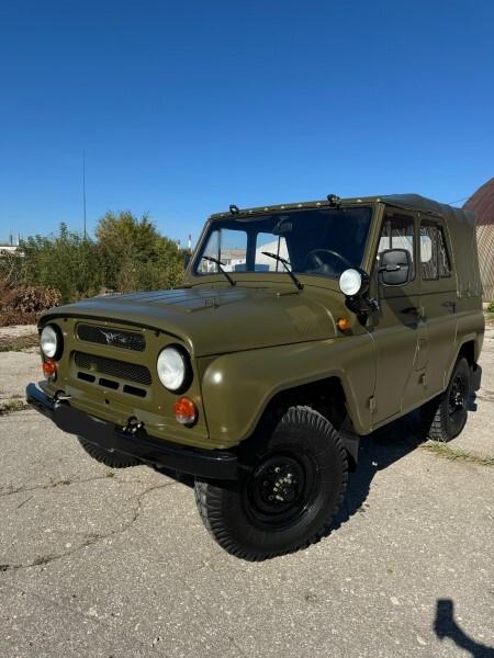 Военный УАЗ в состоянии «капсулы времени» выставили на продажу в России