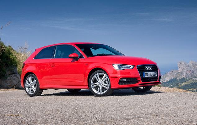 Для Audi A3 доступны три разных подвески. Базовая, спортивная - с занижением на 10 миллиметров и другими настройками упругих элементов, и версия, входящая в пакет S line. Она еще жестче и уменьшает дорожный просвет на 25 миллиметров.