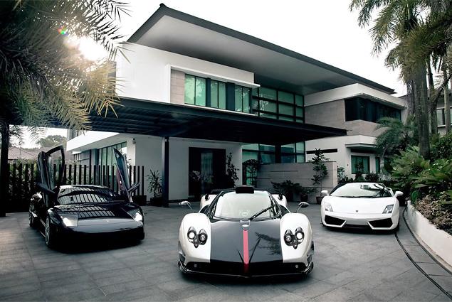 За стоимость приличного суперкара можно присмотреть целый дом. Причем не только в России