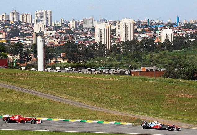 Еще в пятницу небо в Сан-Паулу было безоблачным...