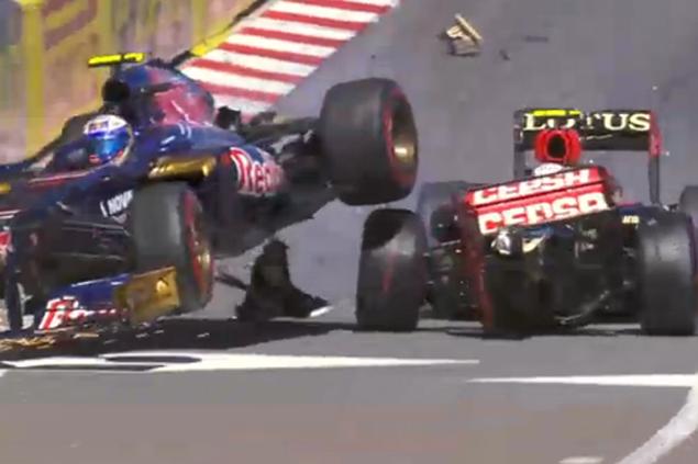 Грожан пошел на таран Риккардо