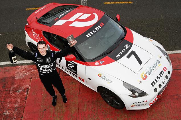 Улыбаемся и машем