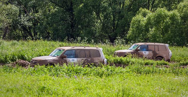 Mitsubishi Pajero четвертого поколения появился в далеком 2004 году, но, по сути, являлся доработанной машиной третьего поколения.