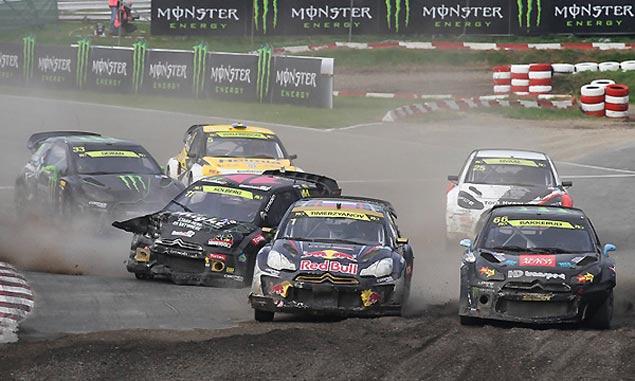 Ралли-кросс – кольцевые гонки, которые проходят на трассах со смешанным покрытием: часть автодрома покрыта асфальтом, оставшиеся отрезки – грунтовые. Автомобили, участвующие в чемпионате, схожи с раллийной техникой. В топовом классе SuperCars пилоты соревнуются на бензиновых и дизельных машинах с двигателями мощностью около 550 лошадиных сил.