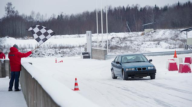 Конечно, наши заезды были "детскими": в настоящем ралли длина одного спецучастка может превышать 50 километров. А у нас -- максимум два с половиной.