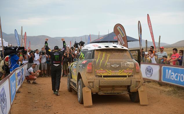 Хуан Рома прибыл на бивуак победителем, но Петрансель был недалеко от него