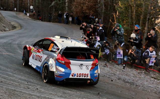 Слон и моськи