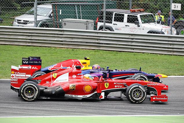 В Монце еще одна жесткая, но честная схватка Алонсо и Уэббера закончилась в пользу испанца