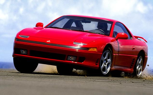 С 1990 по 1993 годы самым мощным мотором, доступным для Mitsubishi 3000GT, был турбированный V6, отдача которого составляла 300 лошадиных сил и 415 Нм крутящего момента. Под конец жизненного цикла - с 1997 по 1999 год - модель получила еще более мощный, 324-сильный агрегат (427 Нм).