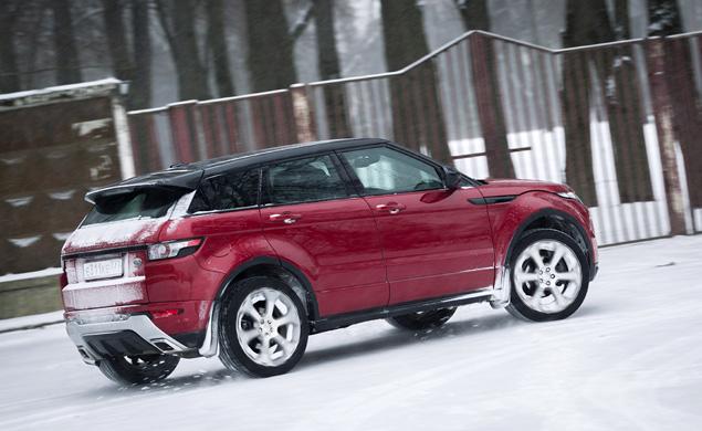 Один из источников жесткости шасси - красивые, но слишком большие и тяжелые 20-дюймовые колеса.