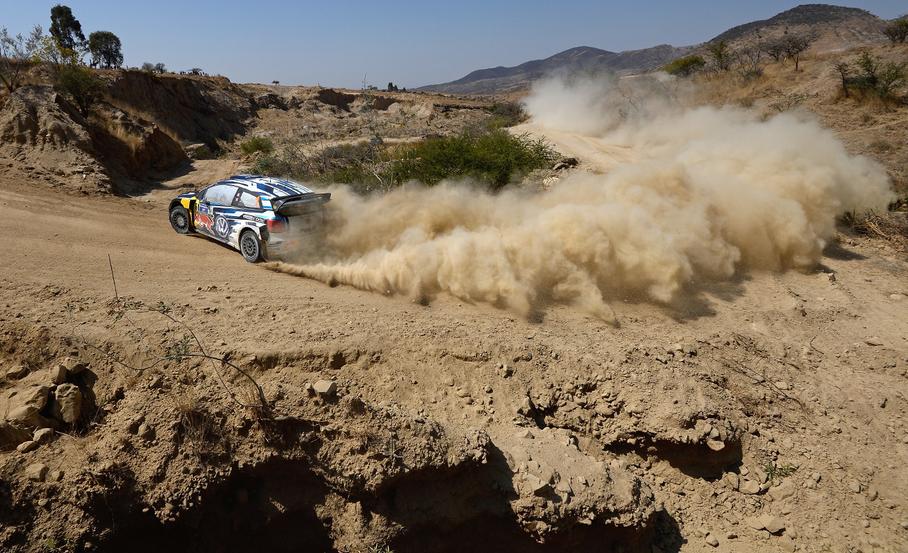 В одиночестве