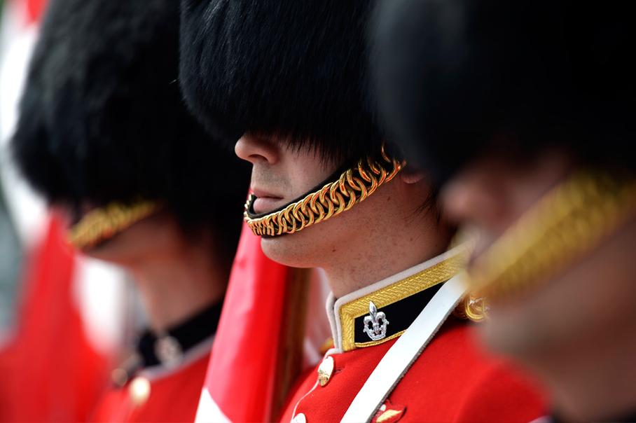 Безвозмездно, --то есть даром