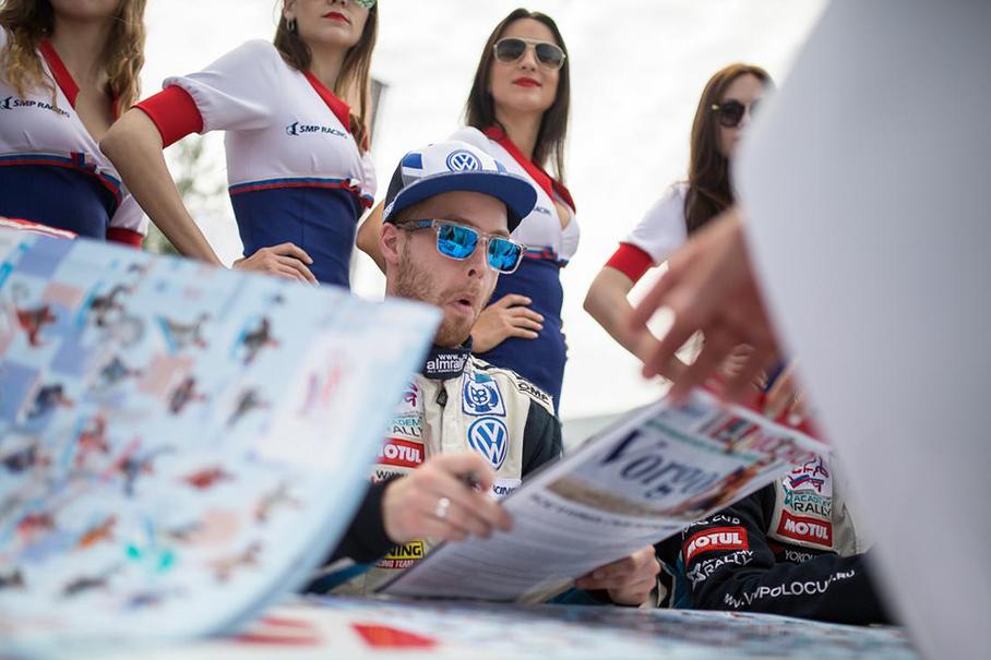 Игорь на автограф-сессии РСКГ