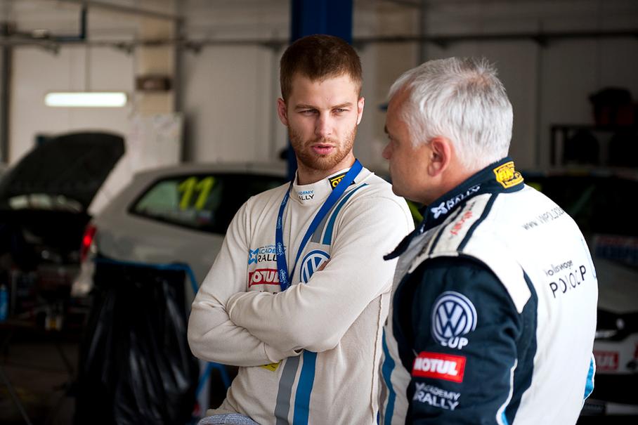 Восемнадцать я уже