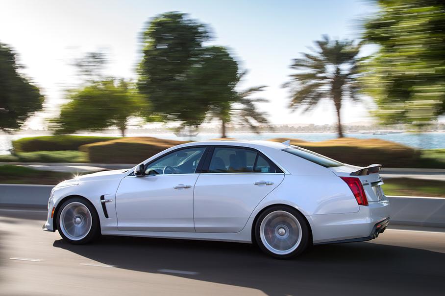 В России CTS-V пока не продается. Шанс, что седан доберется до нашего рынка в 2016 году есть, но все будет зависеть от рынка. И курса валют.