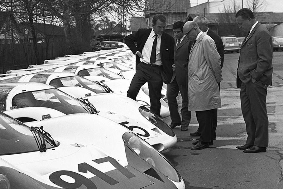 Двое в ванне