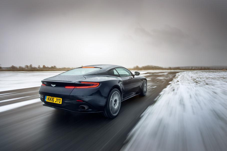 В цену всех моделей Aston Martin входит бесплатное регламентное обслуживание в течение пяти лет