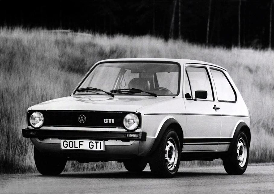Обычная фотография 1975 года? Не совсем — эмблема GTI еще не серийная!