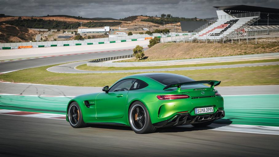 По прозвищу зверь