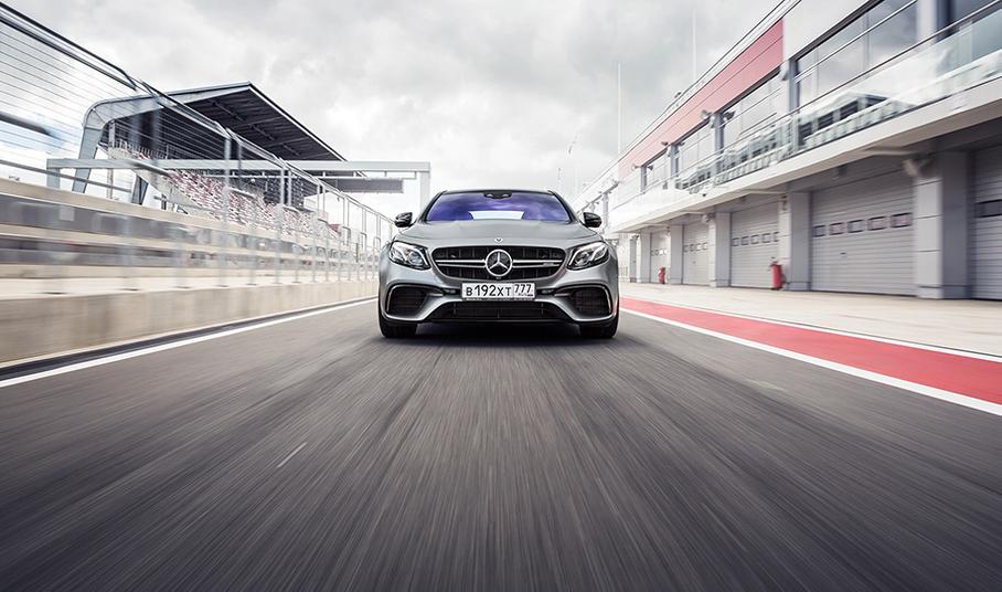 Хвост виляет собакой