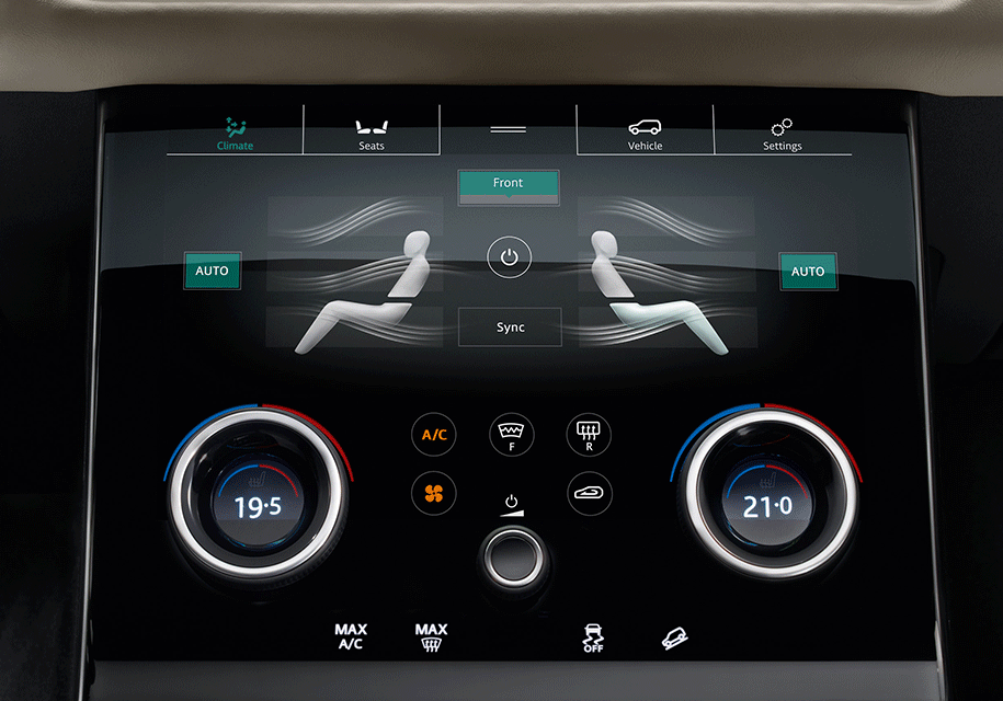 В зависимости от выбранного пункта меню весь экран нижней консоли меняет свой вид. Всем можно управлять с помощью виртуальных кнопок, а отдельными функциями — еще левым «барашком». Регулировка громкости – физическая, и это здорово