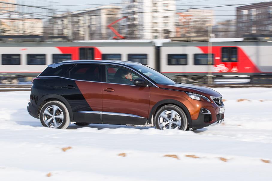 Чужие звезды. --Peugeot 3008 против Honda CR-V