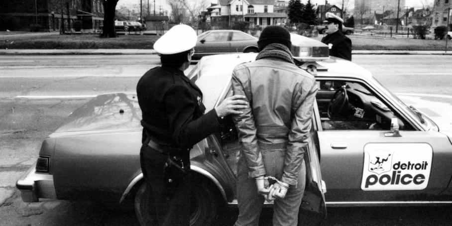 Почему алкогольный бизнес --поддерживает автопилоты?