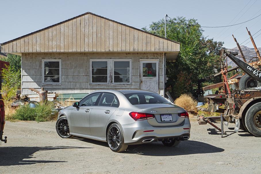  Mercedes A-Class: теперь седан