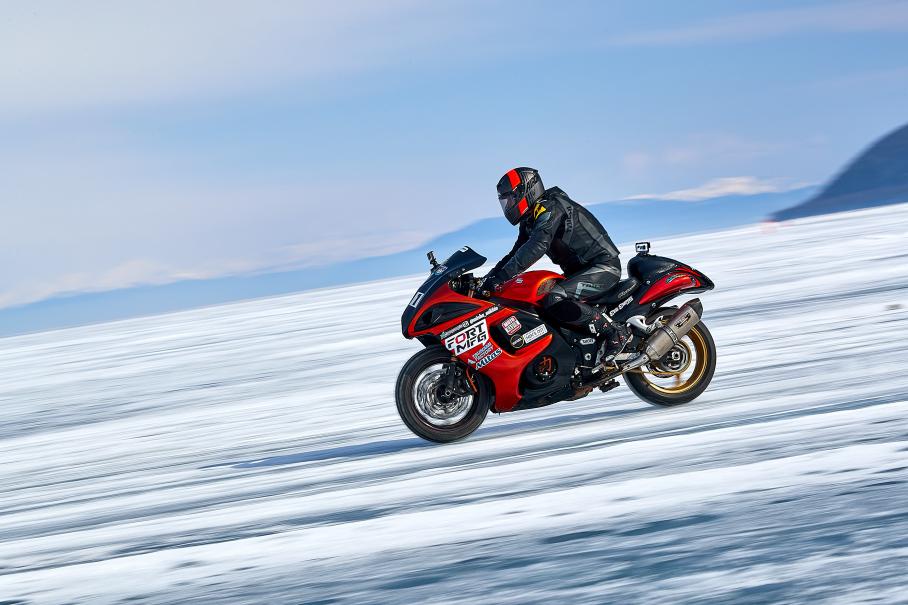 Михаил Михин на Suzuki Hayabusa, команда Fort MFG