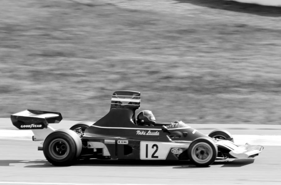 Хотя Ferrari 312B уже подходила к концу своей спортивной жизни и имела массу недостатков, в сезоне-1974 Лауда добился пары побед, а его партнёр Клей Регаццони едва не стал чемпионом