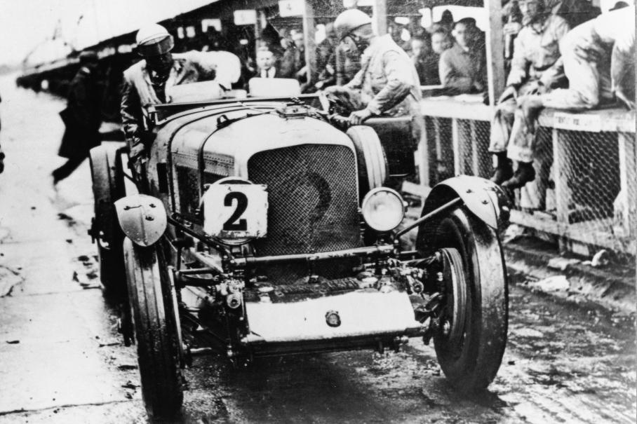 История Bentley Blower