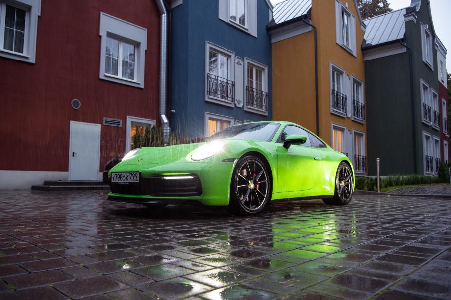 Проверяем новый Porsche 911 дорогами Калининграда