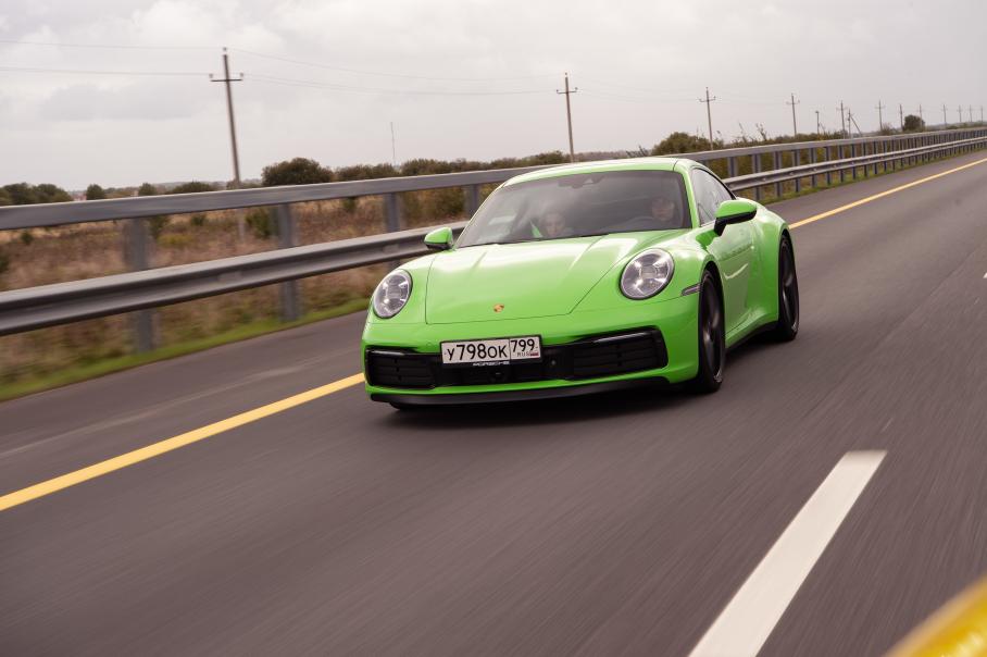 Проверяем новый Porsche 911 дорогами Калининграда