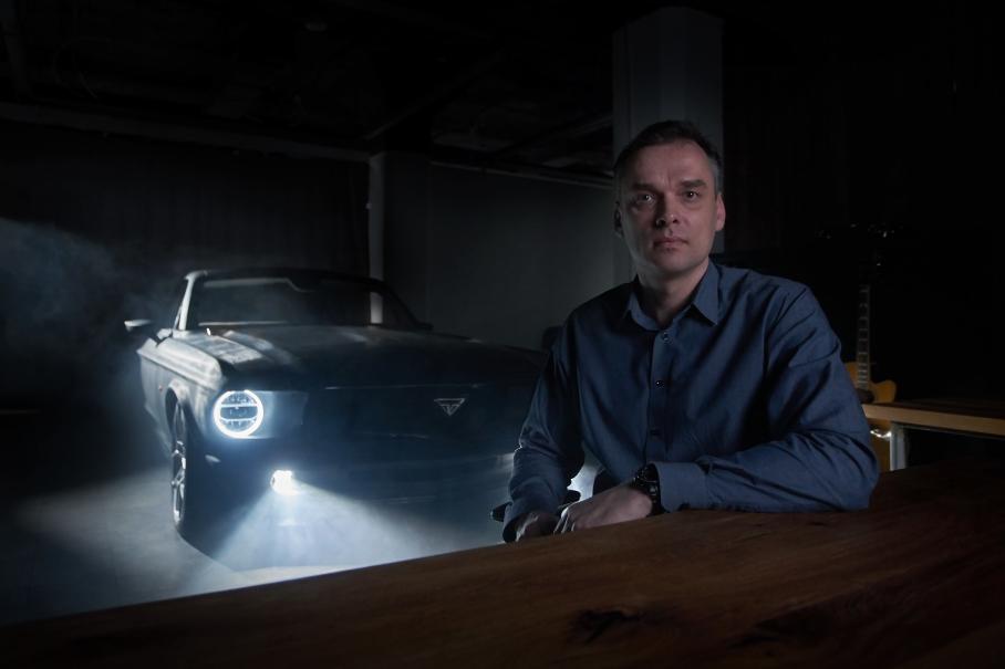 Дух американской классики в электрическом спорткаре из России