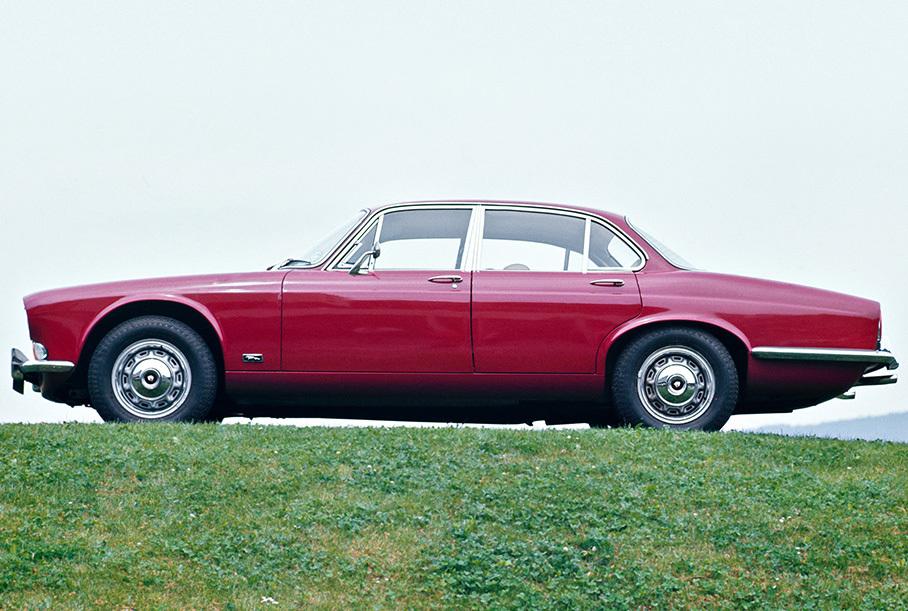 «Вкус» классических британских седанов Jaguar XJ12, XJS V12 и XJ40 не распробовать в должной мере без шин Pirelli Cinturato P5, которые были разработаны итальянскими шинниками по запросу автопроизводителя в 1970-х