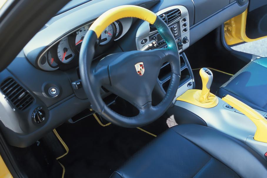 Самые яркие и безумные интерьеры Porsche