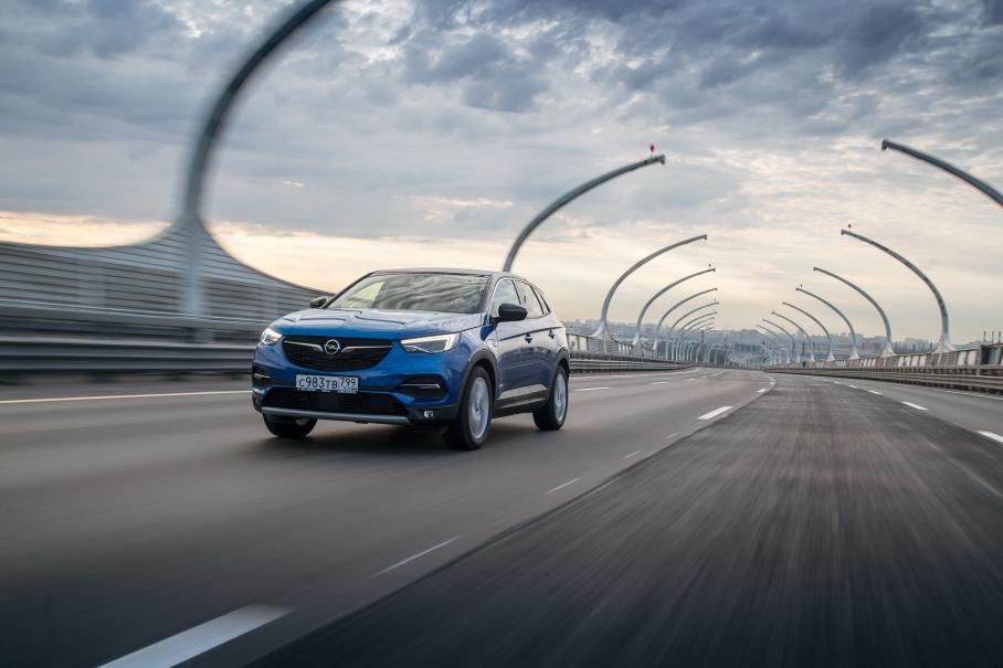 Тест кроссовера Opel Grandland X 