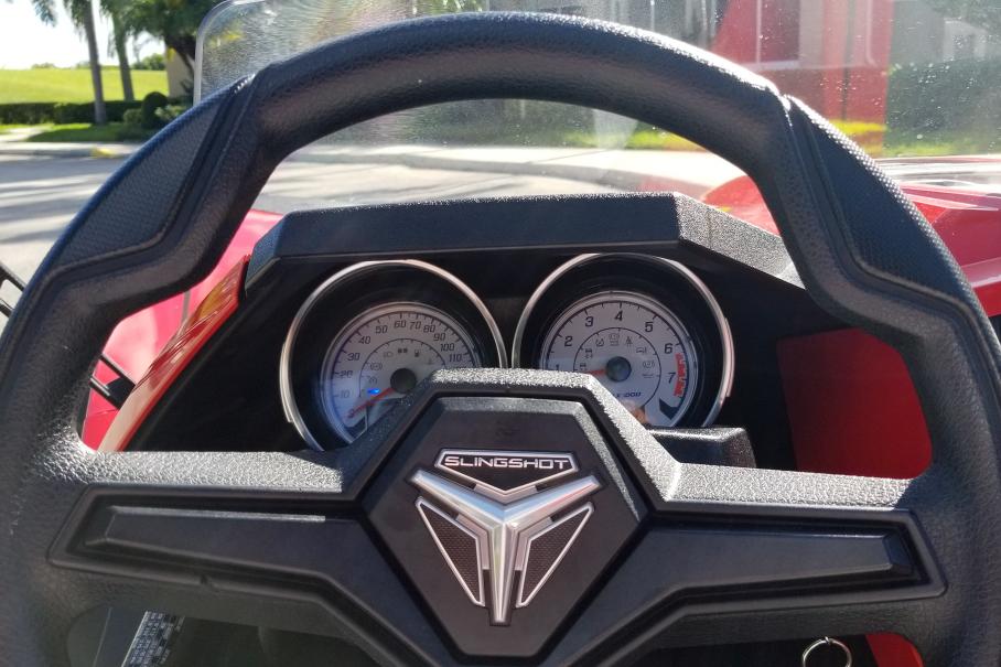 Тест трицикла Polaris Slingshot